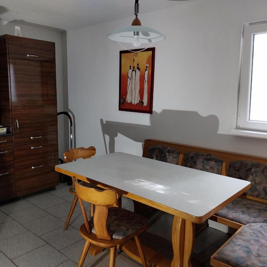 גוטמדינגן Souterrainwohnung מראה חיצוני תמונה